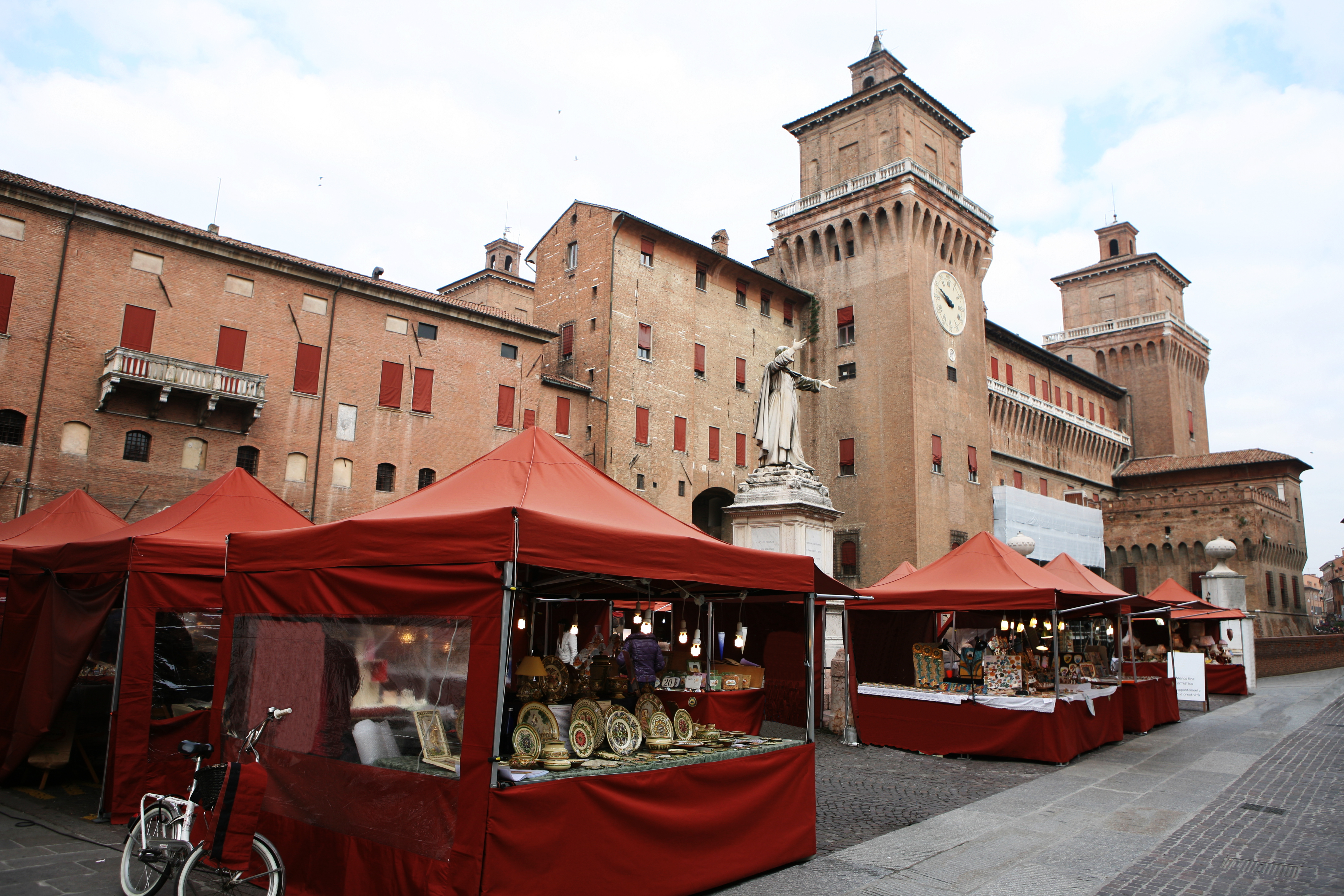 Mercatino di antiquariato e altri tempi - Bertazzoni